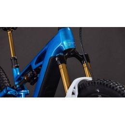Fourche Fox 36 Factory et freinage Shimano XT avec ABS Pro sur le VTTAE Cube Actionteam