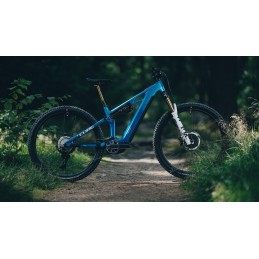 VTT Cube Stereo Hybrid ONE44 HPC AT 800 Actionteam