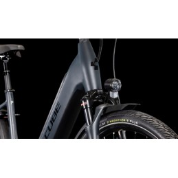 CUBE Supreme Hybrid Deluxe Pro 625 night´n´black