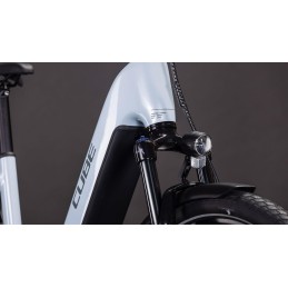 CUBE Touring Hybrid ONE 600